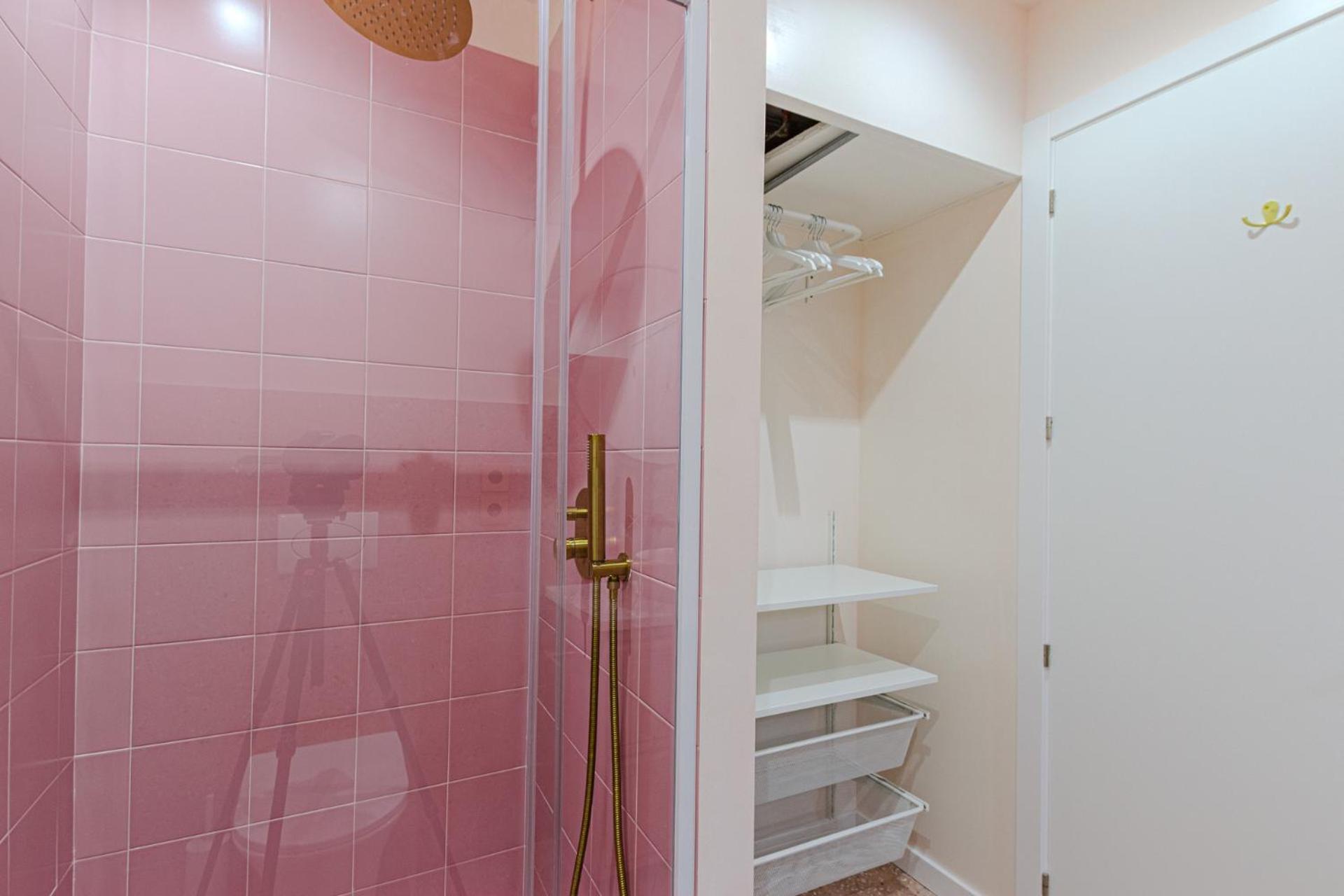 Glamorous Pink Studio In City Center Alicante Extérieur photo