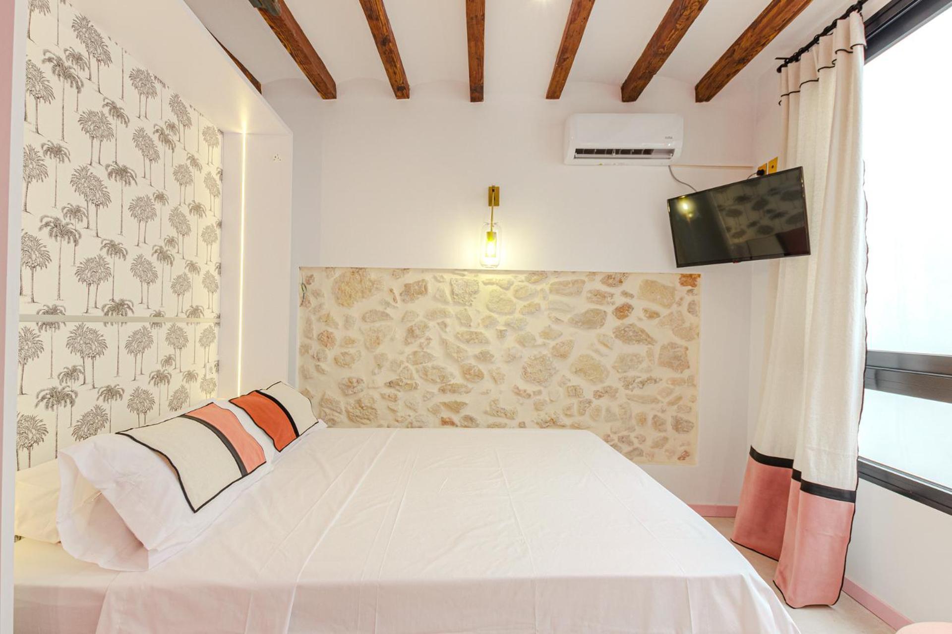 Glamorous Pink Studio In City Center Alicante Extérieur photo