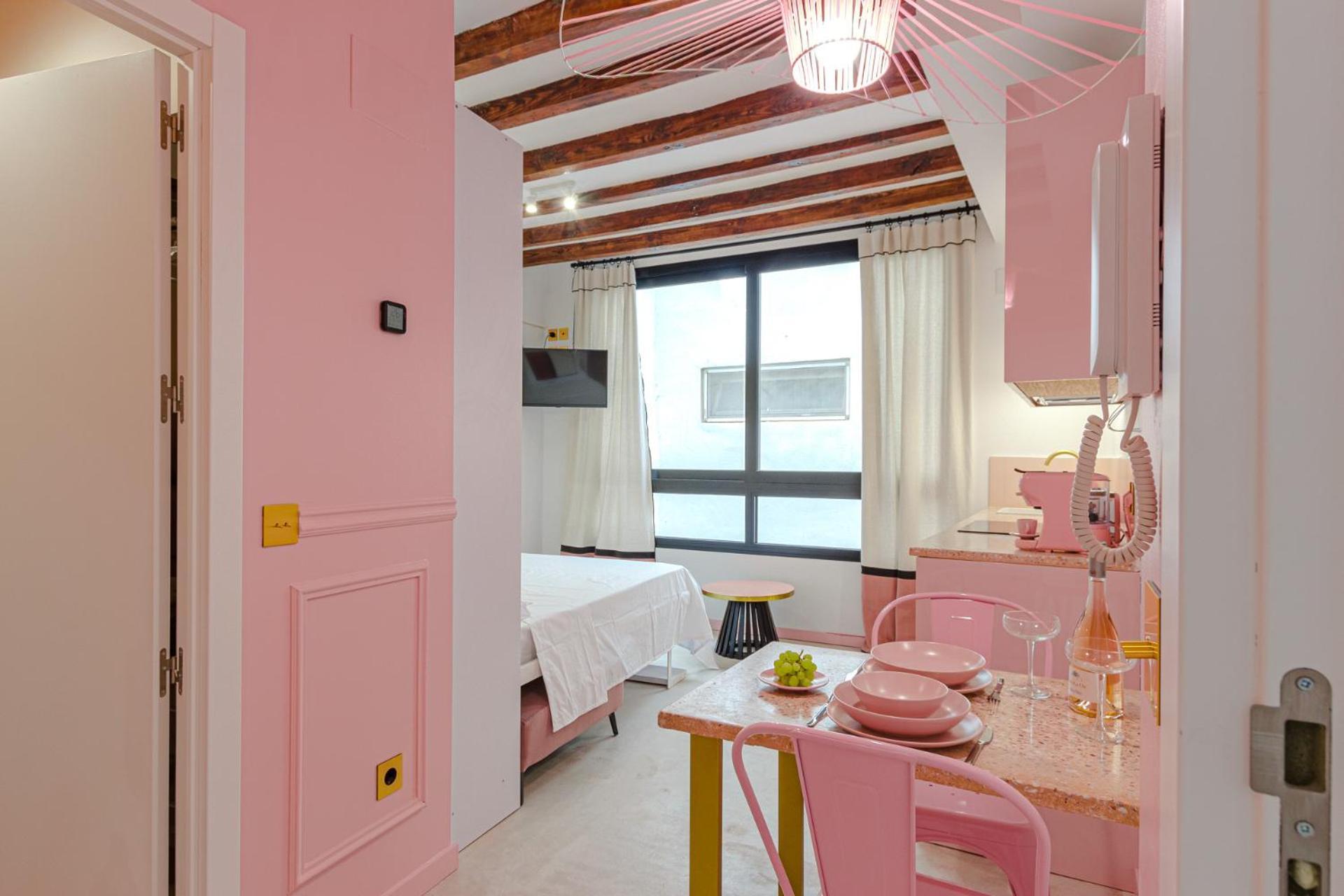 Glamorous Pink Studio In City Center Alicante Extérieur photo