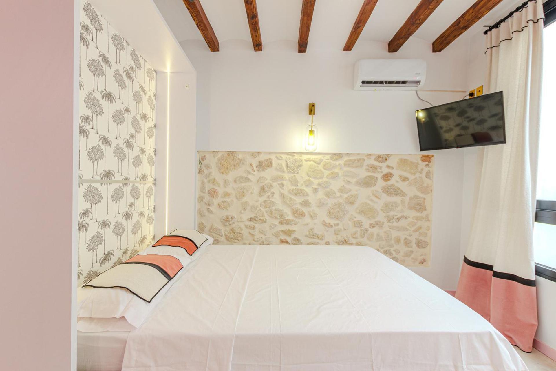 Glamorous Pink Studio In City Center Alicante Extérieur photo
