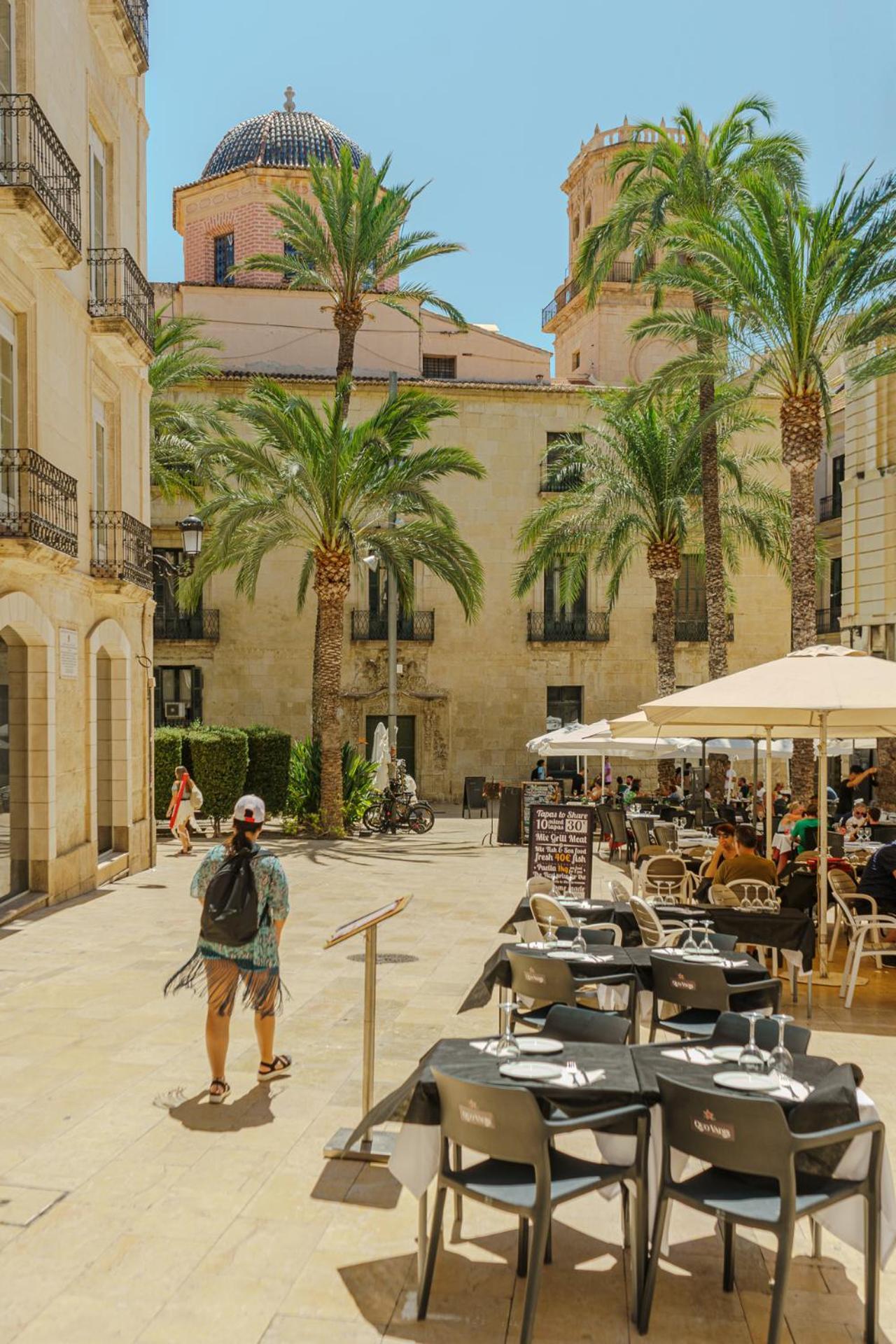 Glamorous Pink Studio In City Center Alicante Extérieur photo