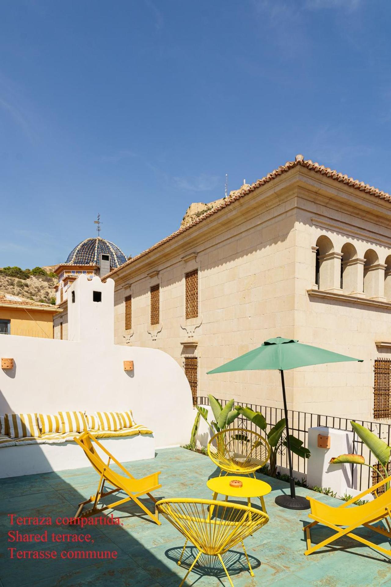 Glamorous Pink Studio In City Center Alicante Extérieur photo