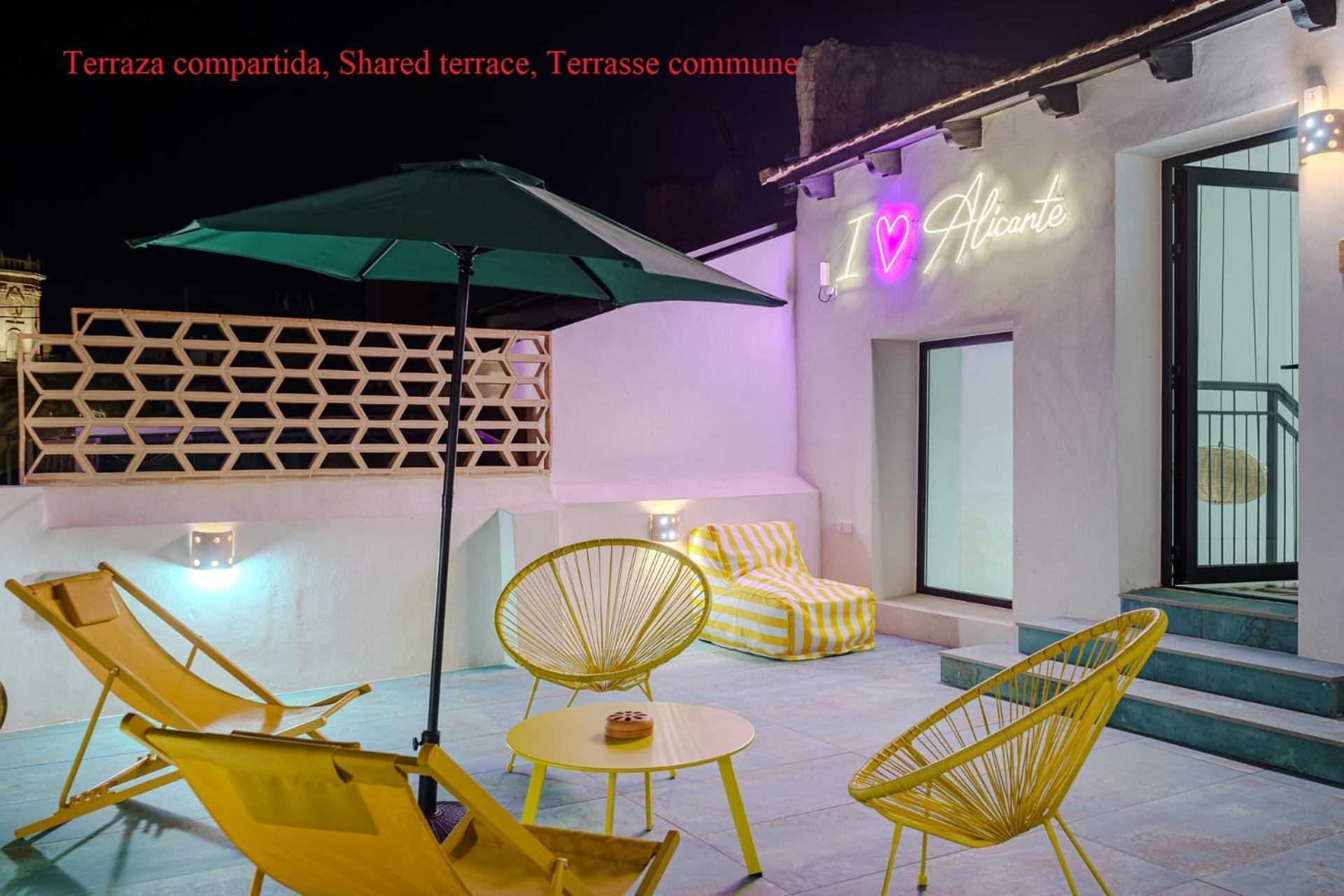 Glamorous Pink Studio In City Center Alicante Extérieur photo
